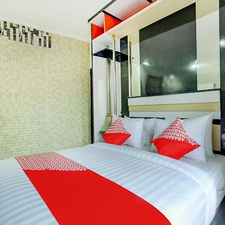 Oyo 90131 Liberty Guest House Sempidi 외부 사진