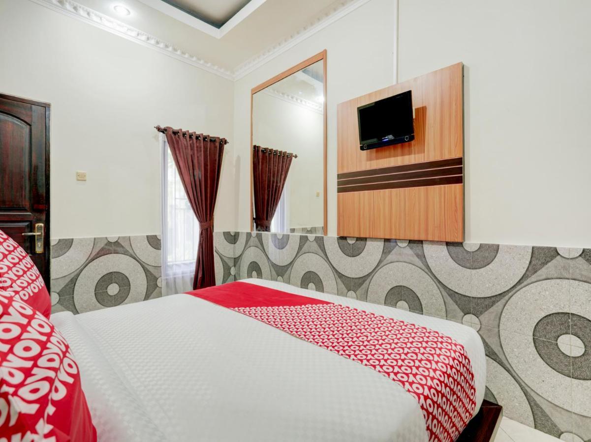 Oyo 90131 Liberty Guest House Sempidi 외부 사진