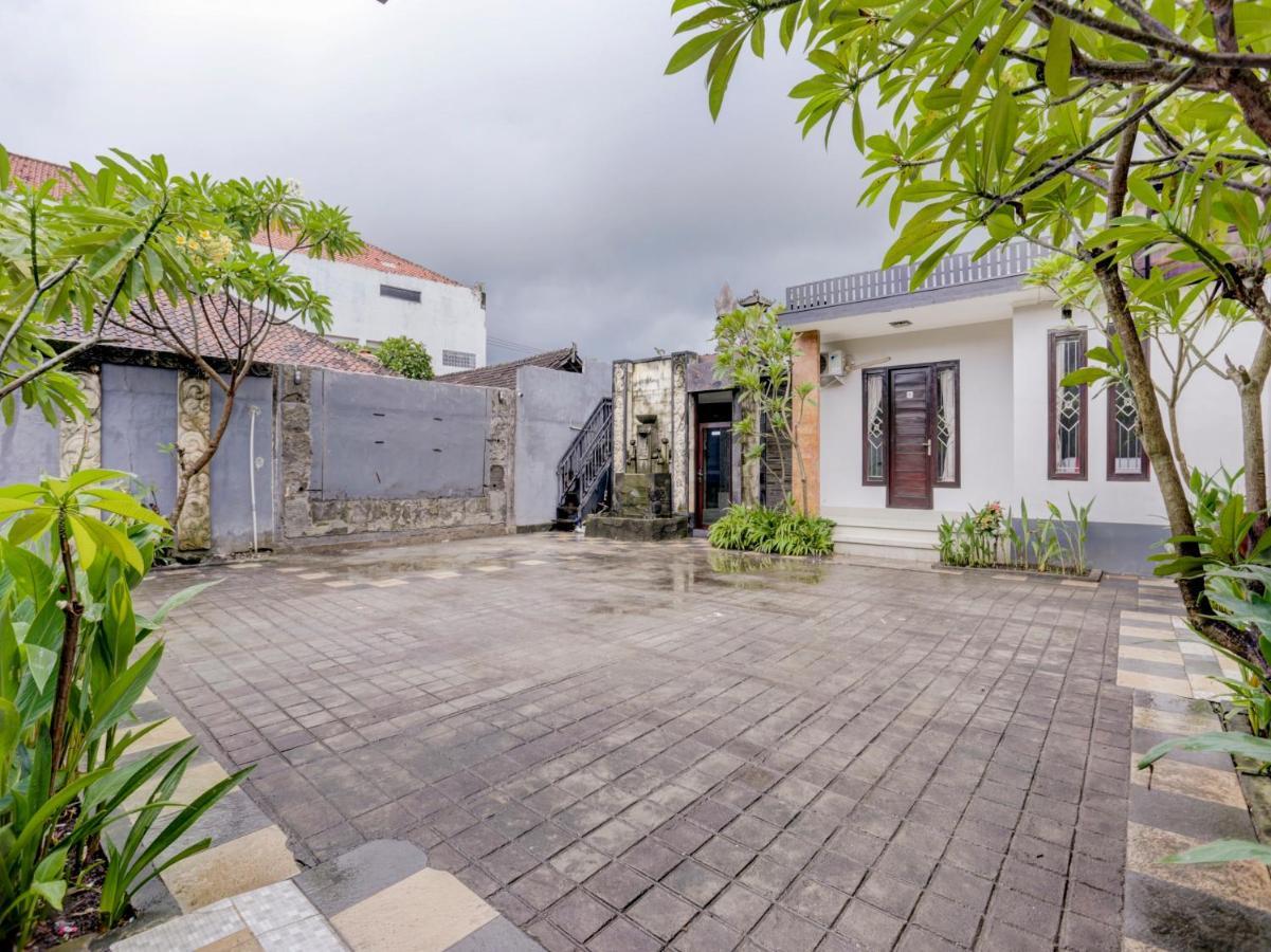 Oyo 90131 Liberty Guest House Sempidi 외부 사진