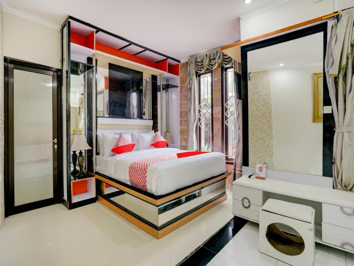 Oyo 90131 Liberty Guest House Sempidi 외부 사진